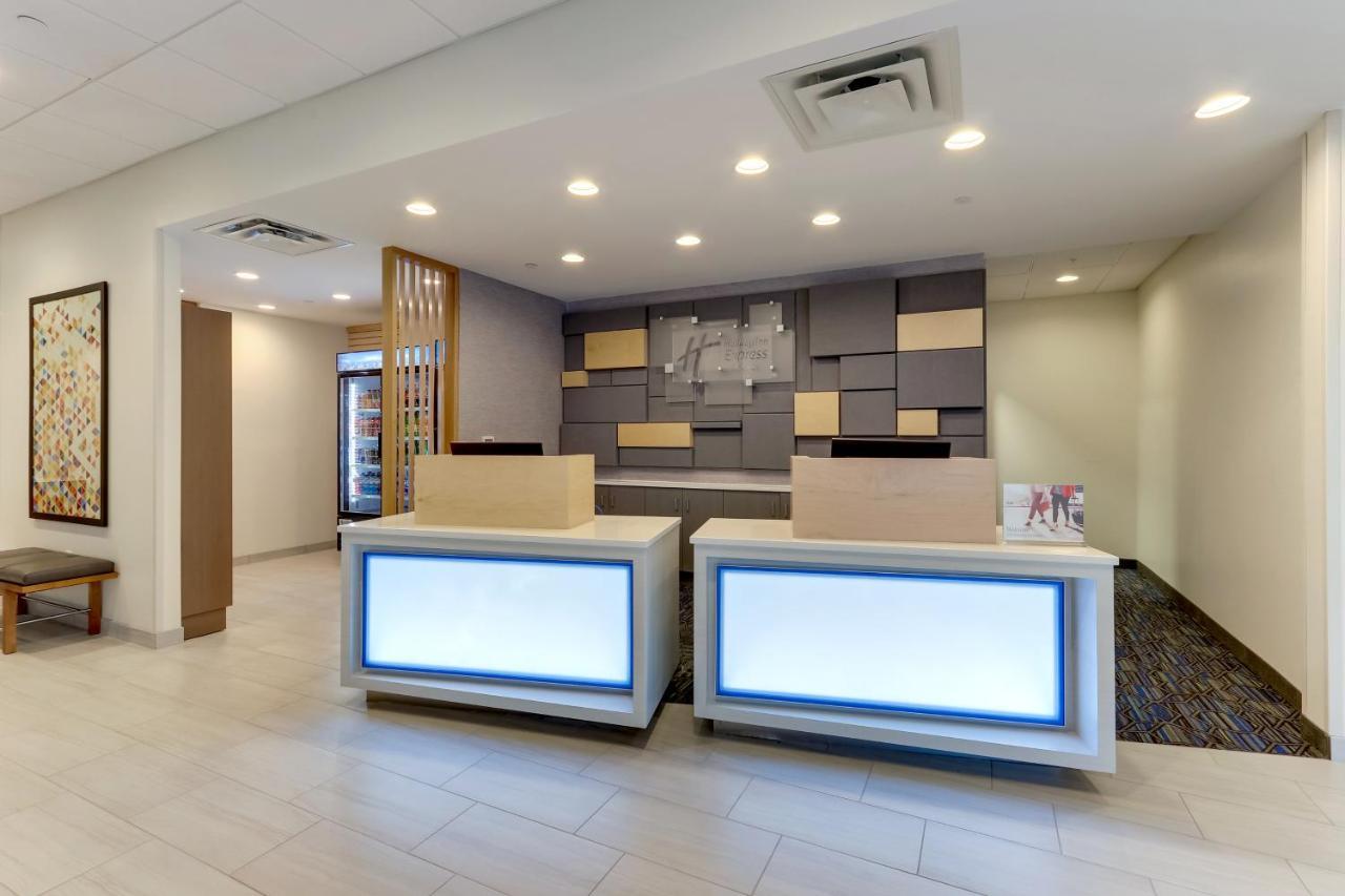 克莱蒙斯温斯顿塞勒姆西南智选假日套房酒店 Clemmons 外观 照片
